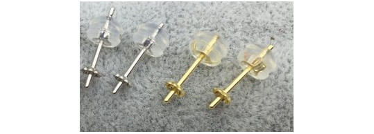 montature per orecchini in oro 18k e silicone