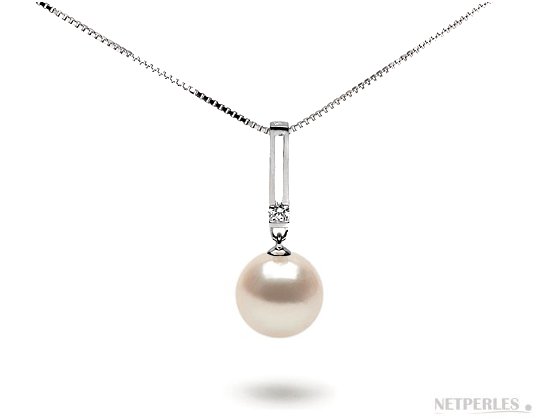 Pendente in Argento 925 e diamante con perla Akoya bianca AAA