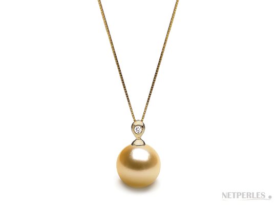 Pendente Oro 18k con diamante e perla coltivata delle Filippine dorata