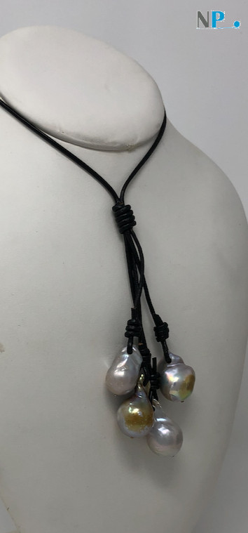 Collana in cuoio regolabile con 4 perle Edison Barocche