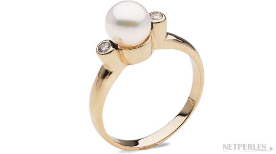 Anello in oro 14k con perla di coltura Akoya e diamanti