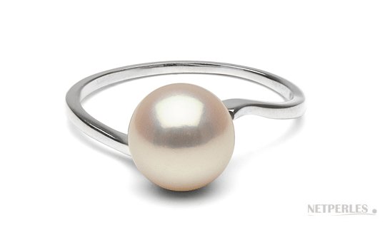 Anello oro 18k con perla di coltura Akoya 8,5-9 mm AAA