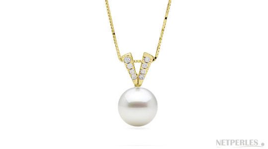 Pendente in oro giallo 14k e diamanti, perla Akoya bianca AAA