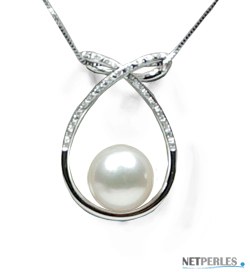 Pendente in Oro 18k Diamanti con Perla Acqua Dolce AAA