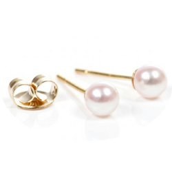 Orecchini di piccole perle coltivate Akoya bianche in oro 18 carati 5-5.5 mm AAA