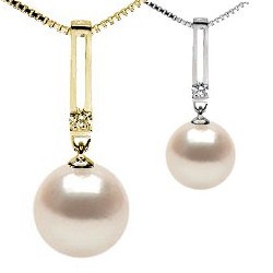 Pendente in oro 14k e diamante con perla Akoya bianca AAA