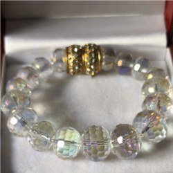 Braccialetto in perle di cristallo antico Swarowski con chiusura magnetica