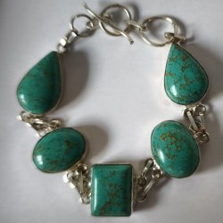 Braccialetto in perle di turchese composito su Argento 925