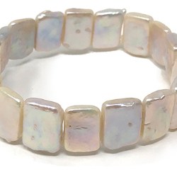 Bracciale elastico con perle d'acqua dolce piatte rettangolari 11x16 mm bianche