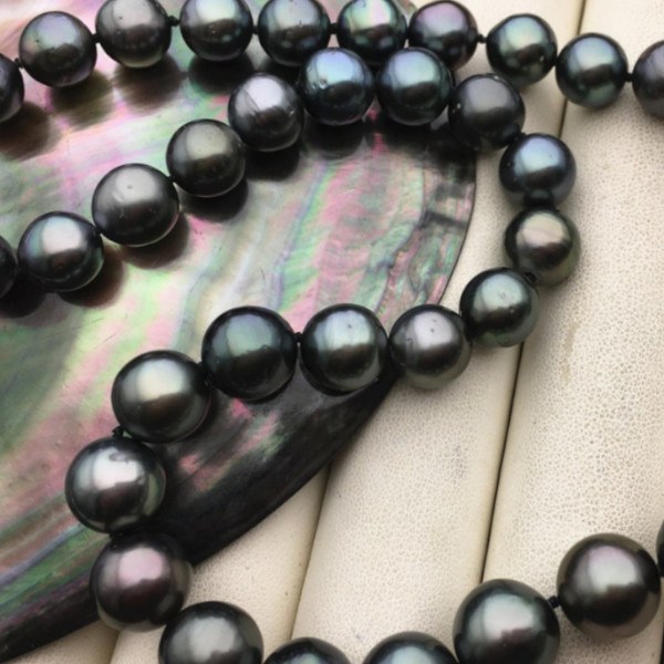 Collana di perle di Tahiti da 9 a 11 mm di qualità AA Lunghezza 43/44 cm