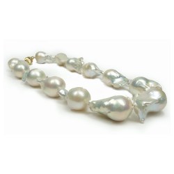 Collana di grandi perle d'acqua dolce Fireball bianche