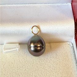 Ciondolo Oro Giallo 18k perla barocca di Tahiti da 11 a 12 mm