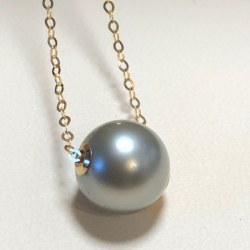 Collana/pendente Perla di Tahiti 10 mm AAA con cerchi e catenina 45 cm in oro 18k