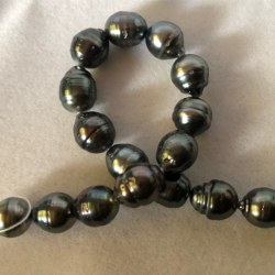 Braccialetto composto con perle di Tahiti nere da 9-10 mm Barocche